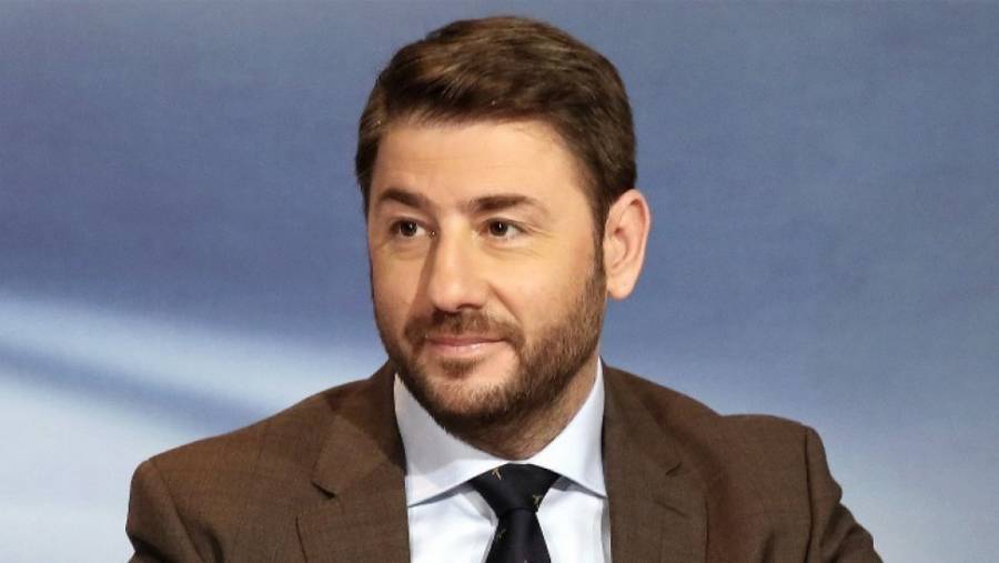 Ανδρουλάκης: Με θλίψη και ευγνωμοσύνη αποχαιρετούμε τον Κάρολο Παπούλια
