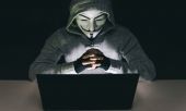 Οι Anonymous «έριξαν» την ιστοσελίδα για τους ηλεκτρονικούς πλειστηριασμούς
