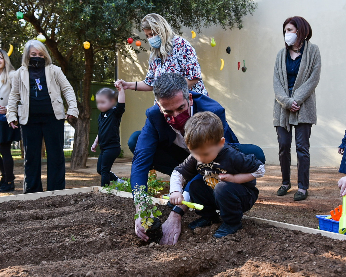 Επτά junior θερμοκήπια «ανθίζουν» στους βρεφονηπιακούς σταθμούς του Δήμου Αθηναίων