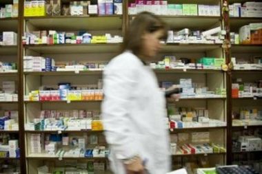 Κυρώσεις για τους φαρμακοποιούς που δεν προτείνουν φθηνά φάρμακα