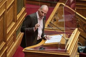 Βαρουφάκης: Πρέπει να πέσει το επιτελικό κράτος της «Μητσοτάκης Α.Ε.»