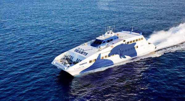 Seajets: Τι λέει η εταιρεία για το εργατικό ατύχημα και τον τραυματισμό ναυτεργάτη