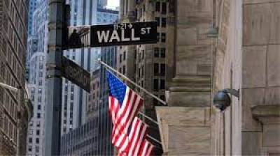 Οριακά κέρδη στη Wall Street
