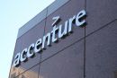 Ίσο αριθμό ανδρών-γυναικών θέλει η Accenture στο ενεργητικό της