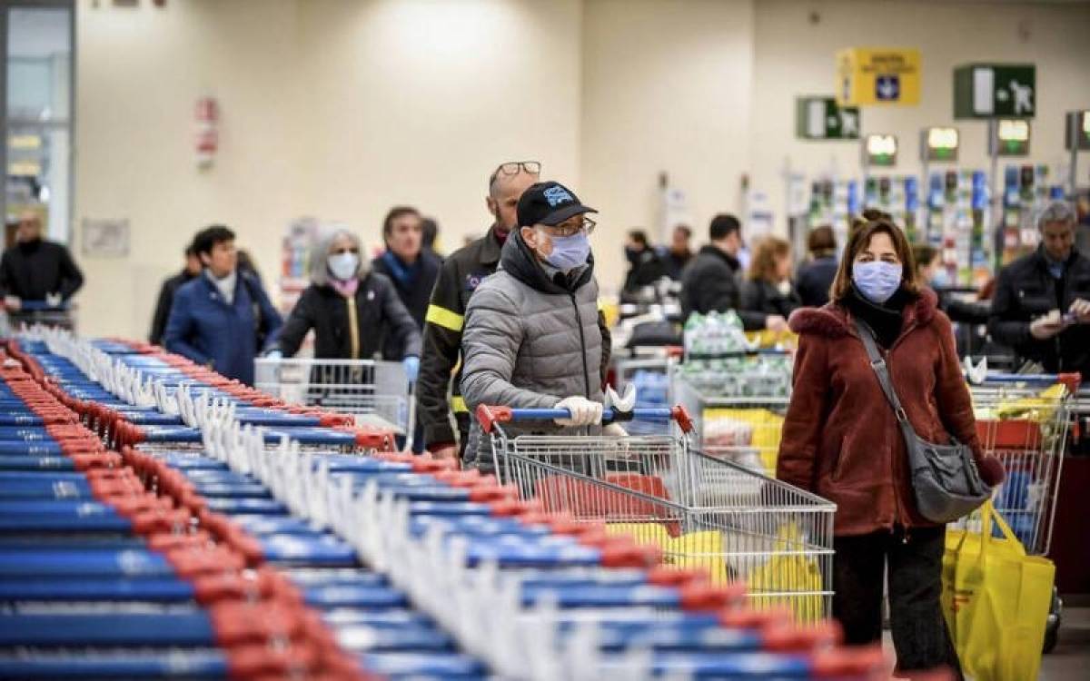 Με μέτρο η είσοδος στα σούπερ μάρκετ