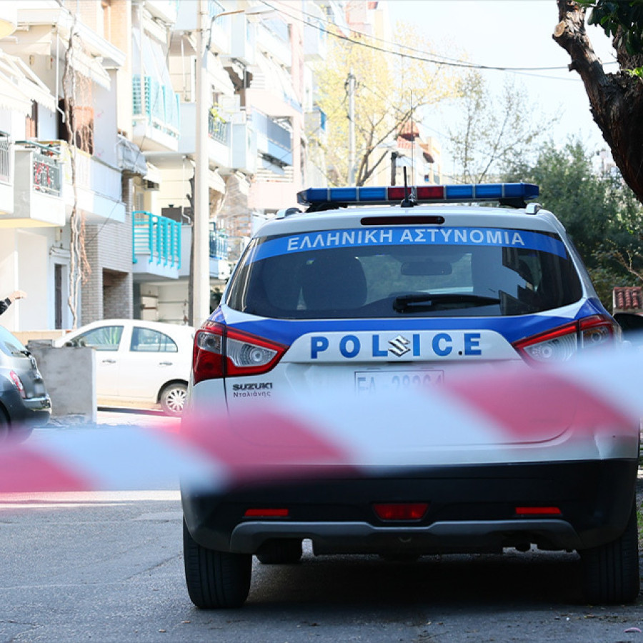 Πεύκη: Συναγερμός από εντοπισμό οβίδας σε οικοδομή