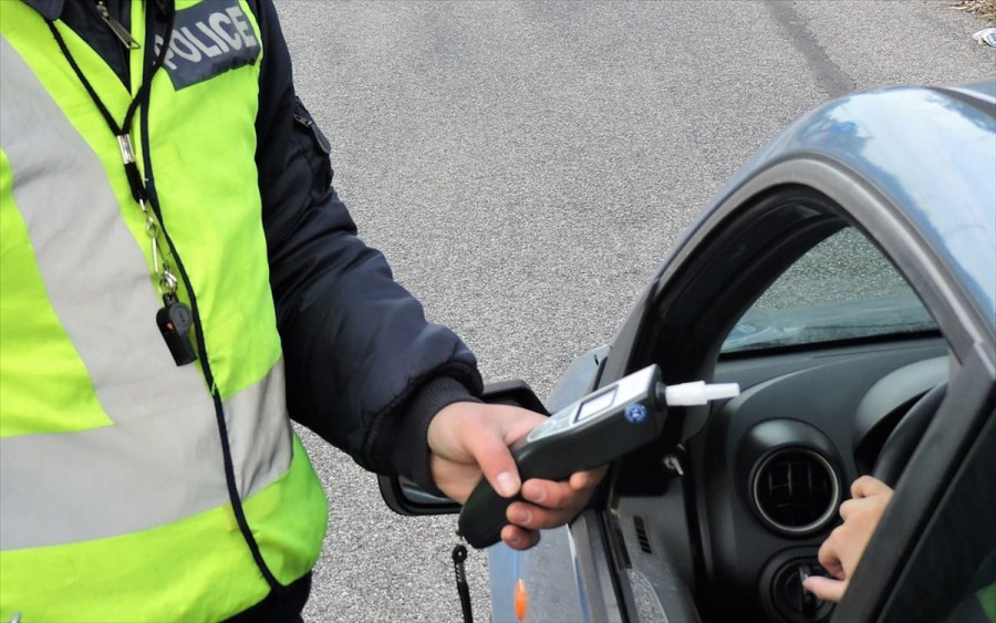 Σαρωτικοί έλεγχοι αλκοτέστ στην Αττική: 152 παραβάσεις και δύο συλλήψεις