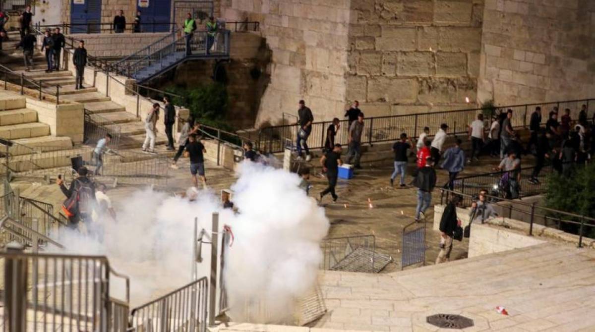 Επεισόδια με πάνω από 100 τραυματίες στην ανατολική Ιερουσαλήμ