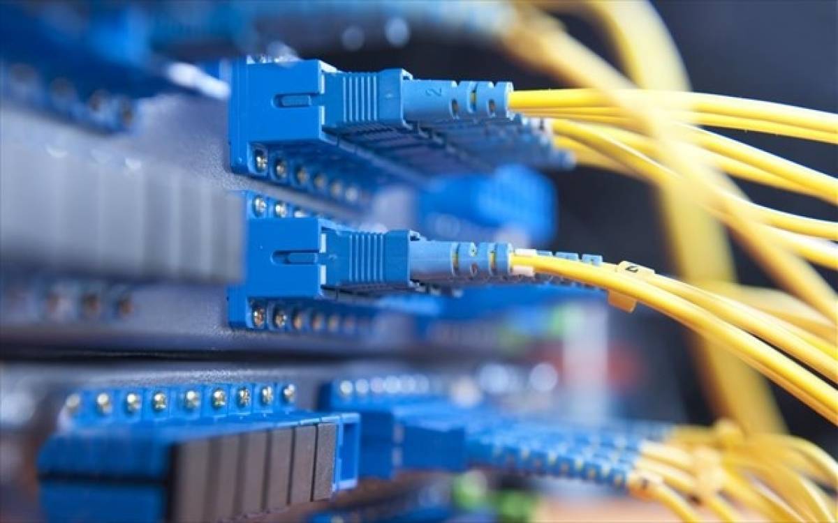 Εγκρίθηκε το έργο για υποδομές υπερυψηλής ευρυζωνικότητας μέσω ΣΔΙΤ