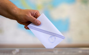 Δημοσκόπηση Opinion Poll: Η Πλεύση Ελευθερίας έχει ξεπεράσει το ΠΑΣΟΚ