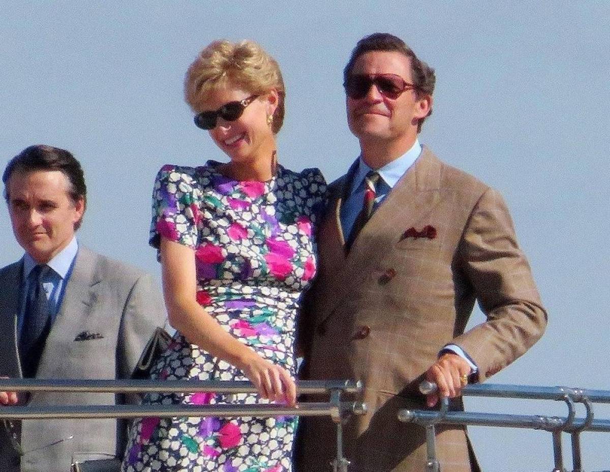 5η σεζόν «The Crown»: Νέα στιγμιότυπα από τα γυρίσματα με την «Lady Di» και τον «Charles» στο σκάφος του Ωνάση
