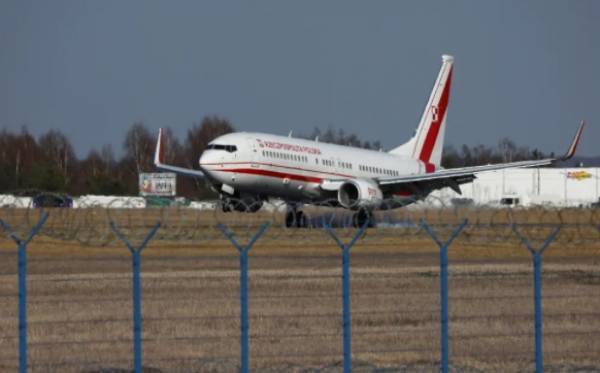 Θρίλερ στον αέρα για τον Πολωνό πρόεδρο: Αναγκαστική προσγείωση αεροσκάφους