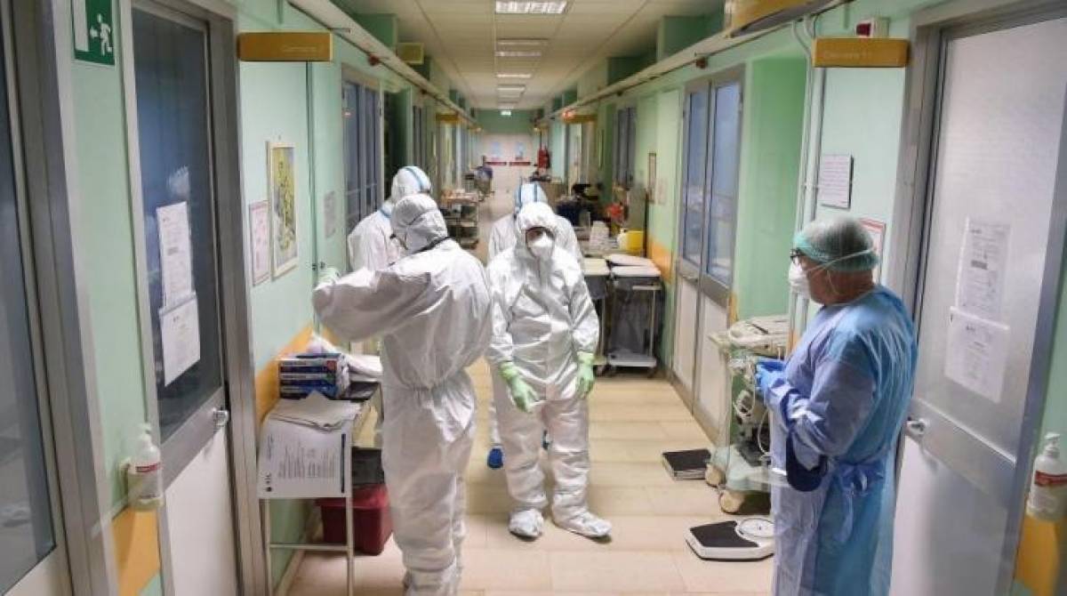 Κορονοϊός- Ελλάδα: 77 θάνατοι (20.055 συνολικά) και 6.424 νέα κρούσματα