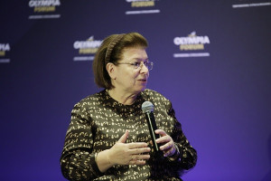 Μενδώνη για γλυπτά του Παρθενώνα: Αισιόδοξοι για την επιστροφή τους