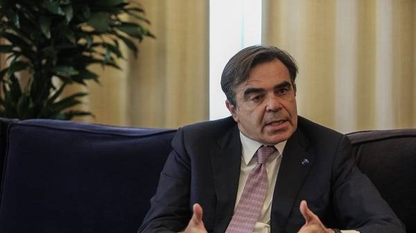 Σχοινάς: Ιστορική στιγμή η πρόταση για το Σύμφωνο Ασύλου