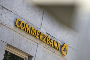 UniCredit: Ανοίγει ο δρόμος για είσοδο την Commerzbank – Η κρίσιμη απόφαση της ΕΚΤ το φθινόπωρο