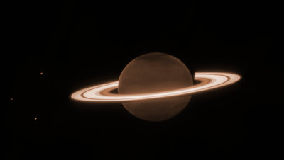 Καθηλωτική φωτογραφία του Κρόνου από το τηλεσκόπιο James Webb