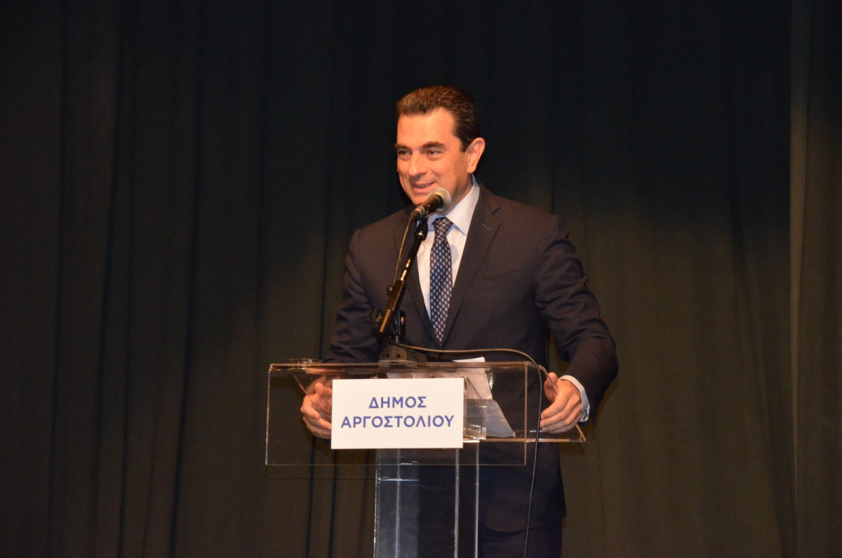 Σκρέκας: Εθνικός στόχος της κυβέρνησης η επαναβιομηχάνιση της Ελλάδας