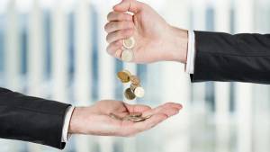 ΙΝΕ/ΓΣΕΕ: Διπλή αύξηση του κατώτατου μισθού η απάντηση στην ακρίβεια