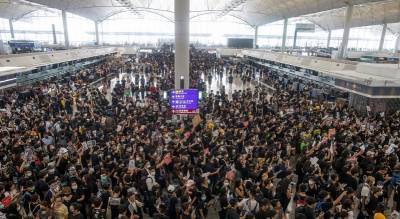 Χονγκ Κονγκ: Ανεστάλη το check-in για τις πτήσεις προς αναχώρηση