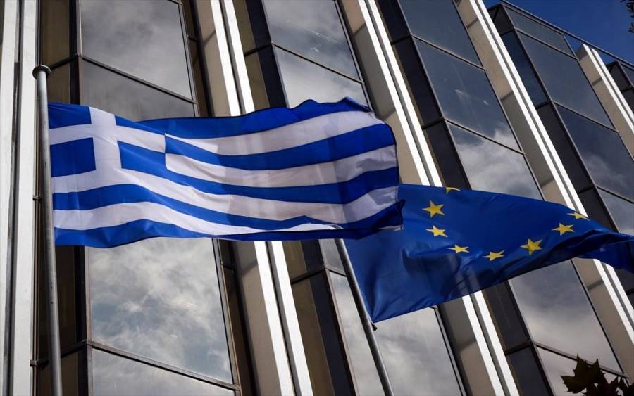 Handelsblatt: Δραματική διόγκωση του χρέους σε Ελλάδα και ευρωζώνη
