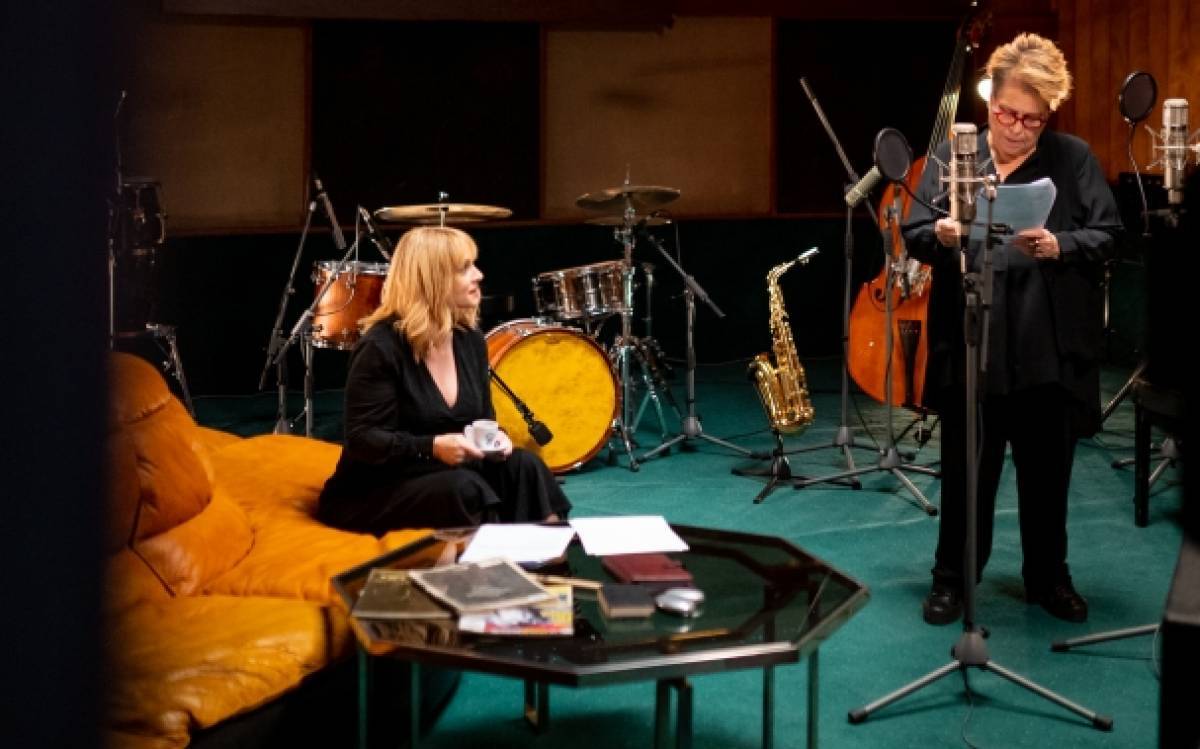 Λουμίδης Παπαγάλος: Μας μεταφέρει στο backstage της νέας του καμπάνιας