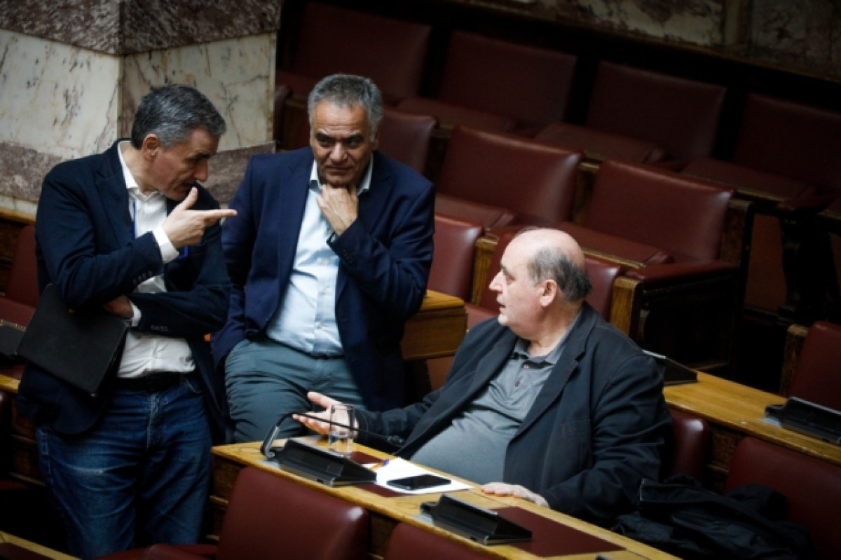 Σε… αποδρομή ο ΣΥΡΙΖΑ: Διέρρευσε το κείμενο της Ομπρέλας-Τι αναφέρει