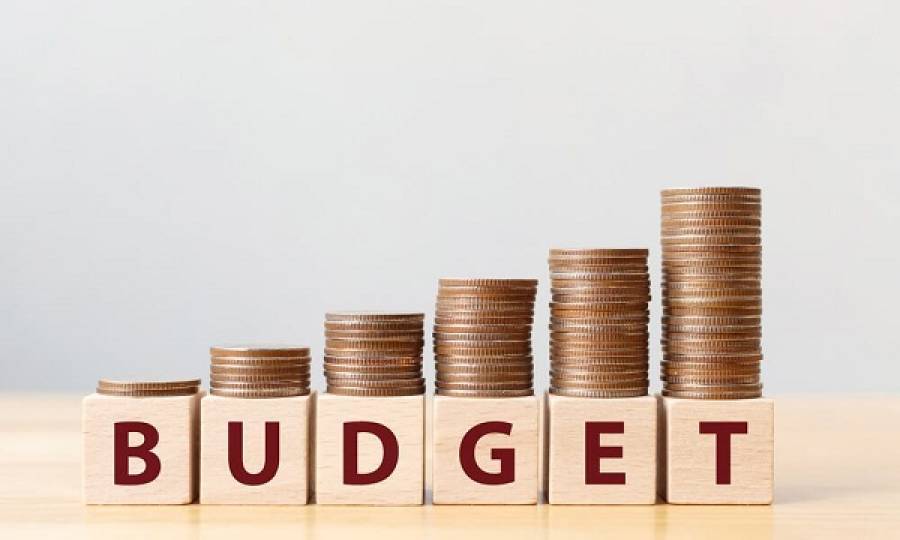 ΕΤΕ για προϋπολογισμό 2022: «Άλμα» στις δημόσιες επενδύσεις-Σε υψηλό τουλάχιστον 18 ετών