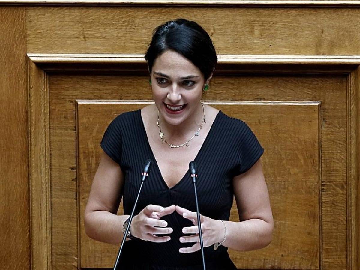 Μιχαηλίδου: Από το 2020 τα 2.000 ευρώ για κάθε γέννα