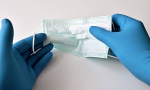 Μέχρι τέλη 2022 ο μειωμένος ΦΠΑ σε μάσκες, γάντια, αντισηπτικά