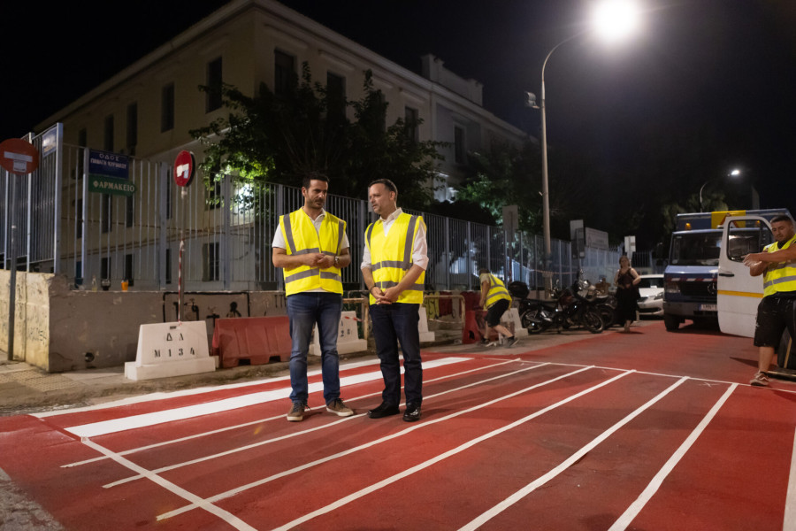 Ο Δήμος Αθηναίων σχεδιάζει «έξυπνες» διαβάσεις στα σχολεία