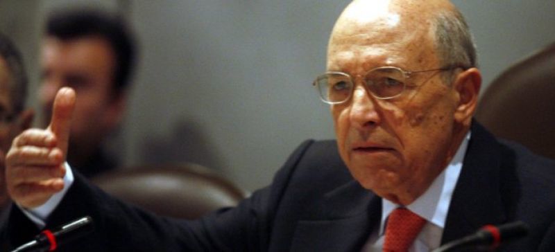 Νέα κριτική Σημίτη για τους χειρισμούς στο πρώτο Μνημόνιο - Βολές κατά της κυβέρνησης Παπανδρέου