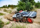 O ...χορός ενός Audi RS Q e-tron που κάνει πρόβα για το Ράλι Ντακάρ
