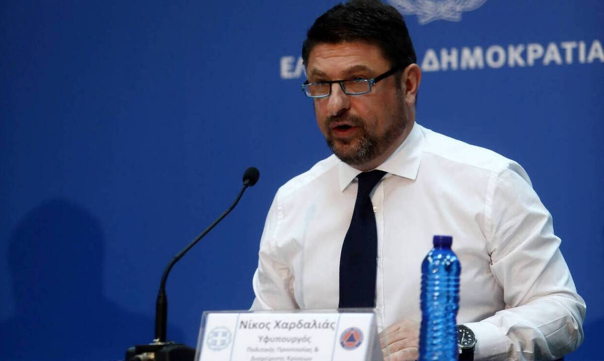 Χαρδαλιάς: Ποιοι δήμοι μπαίνουν σε ολοκληρωτική καραντίνα