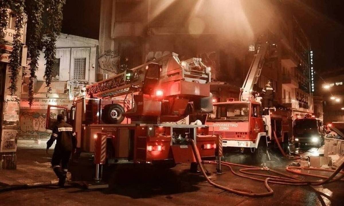 Φωτιά σε διαμέρισμα στους Αμπελόκηπους- Χωρίς τις αισθήσεις της 89χρονη