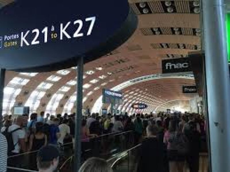 Κανονικά οι πτήσεις της Air France, κλειστό το μετρό Παρισιού
