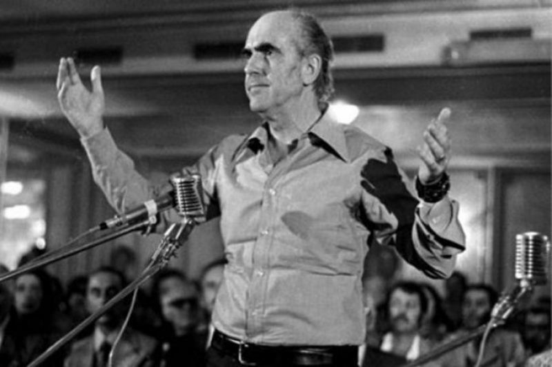 Η Βουλή τιμά τον Ανδρέα Παπανδρέου