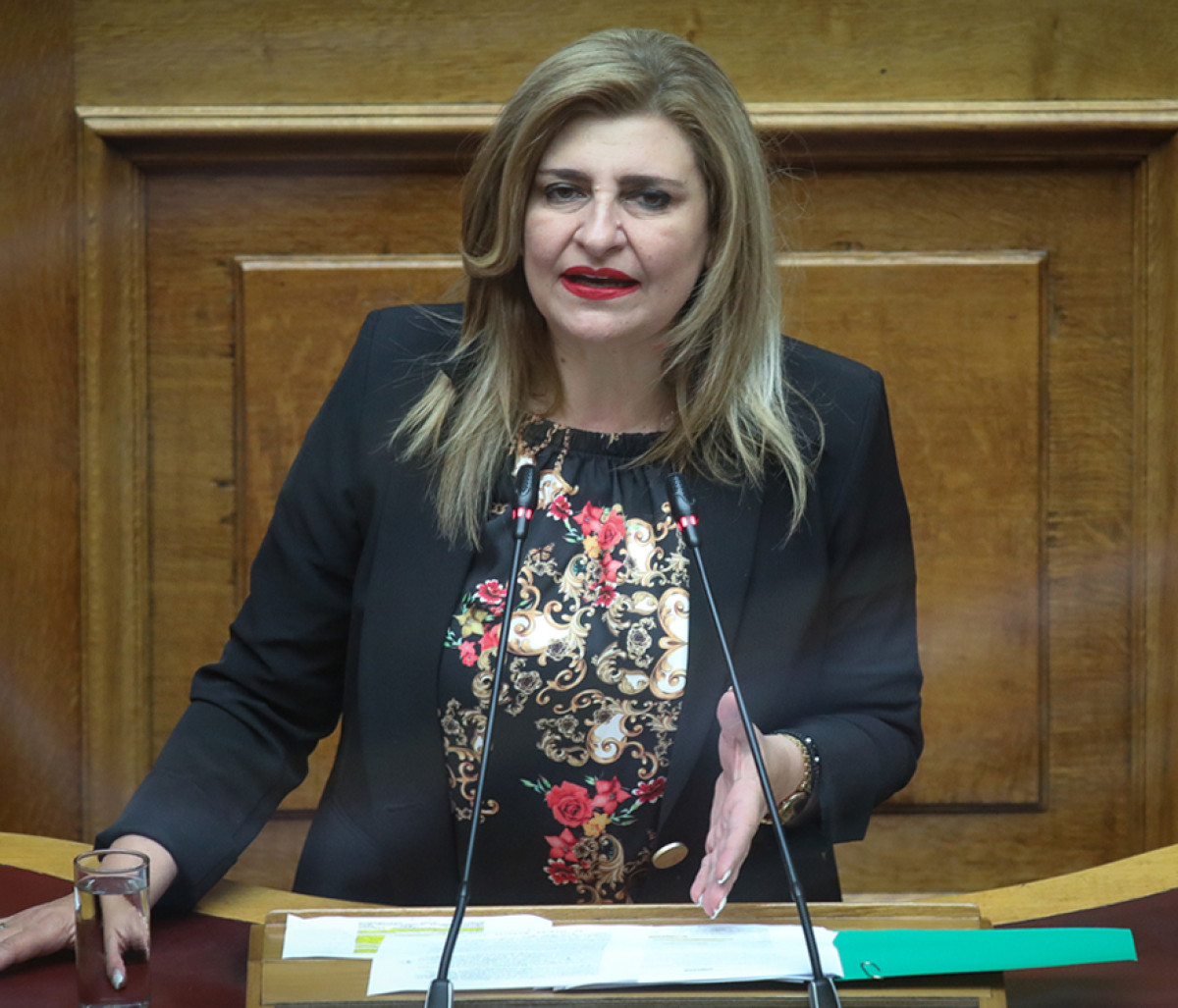 Λιακούλη στη Συνταγματική Αναθεώρηση: Κοινωνική επιταγή η κατοχύρωση της γυναικοκτονίας