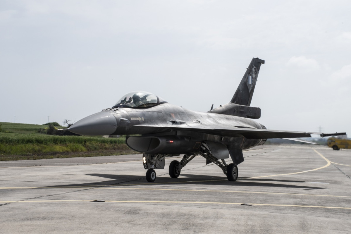 Αναγκαστική προσγείωση F-16 στη Ζάκυνθο λόγω τεχνικού προβλήματος