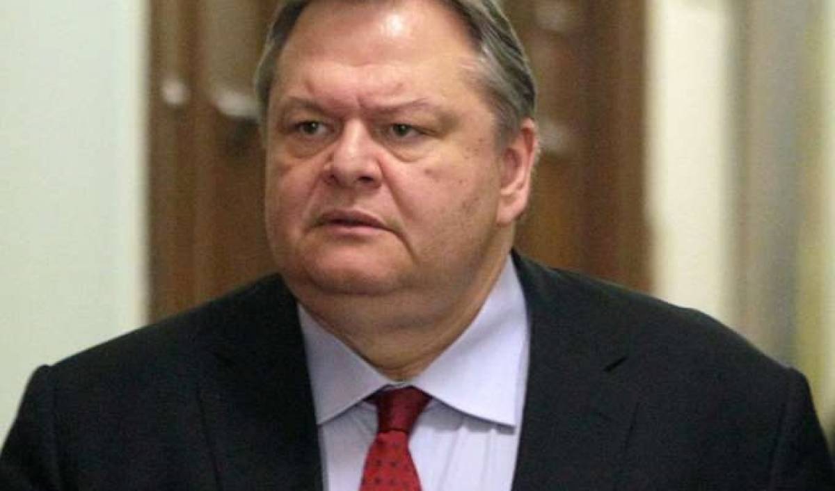 Βενιζέλος: Σχέσεις «αίματος και συνενοχής» συνδέουν Τσίπρα-Καμμένο