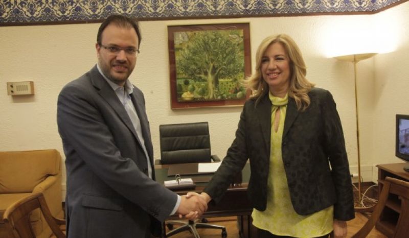 "Βαφτίστηκε" η εκλογική συνεργασία ΠΑΣΟΚ-ΔΗΜΑΡ