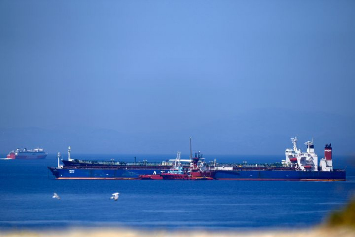 Στον Πειραιά το ρωσικό τάνκερ με σημαία Ιράν «Lana»