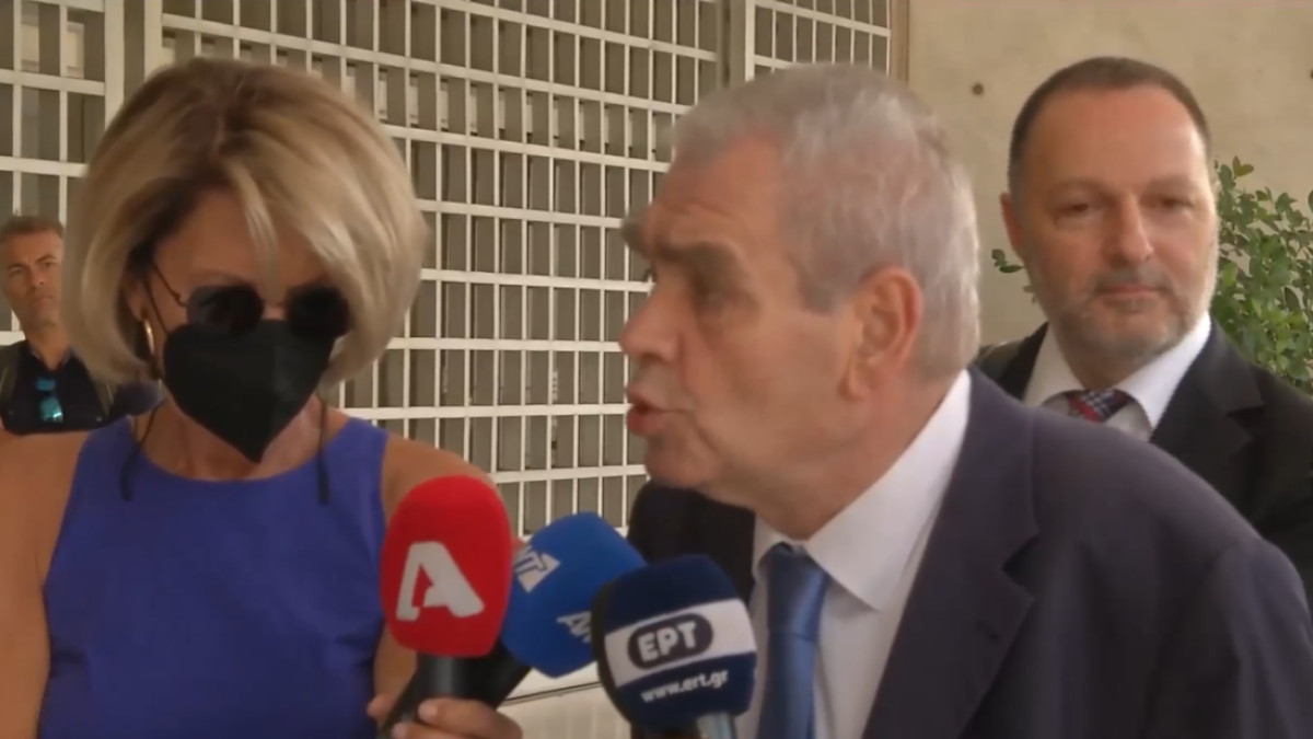 Ειδικό Δικαστήριο: Διεκόπη η δίκη Παπαγγελόπουλου και Τουλουπάκη