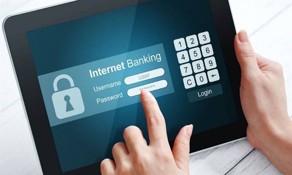 Ηλεκτρονικές συναλλαγές: Καθόλου εξοικειωμένοι οι ηλικιωμένοι