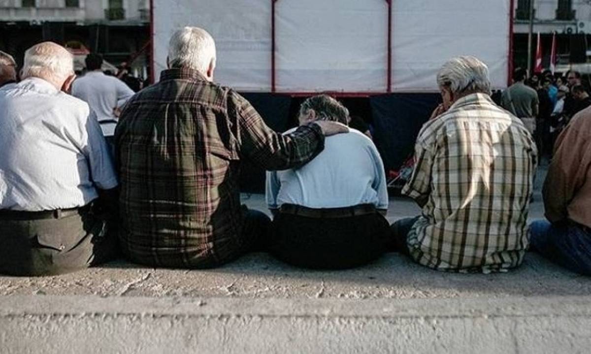 Συνάντηση Τσίπρα-συνταξιούχων: Ναι στη σύνταξη χηρείας, όχι στα αναδρομικά