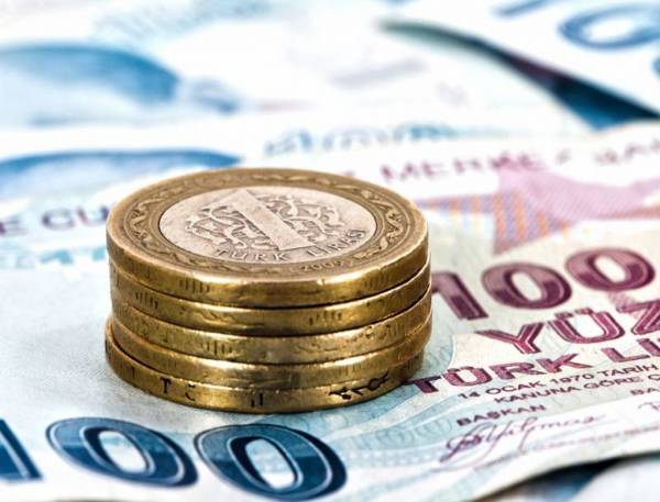 «Κατρακυλά» η τουρκική λίρα-Στο 16% τα επιτόκια απ'την κεντρική τράπεζα
