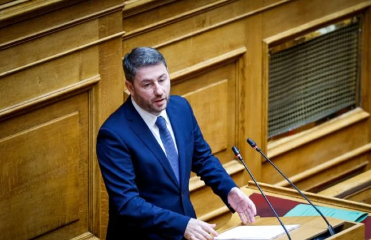 Ο Ανδρουλάκης καταγγέλλει πολιτική συμπαιγνία για τα Τέμπη