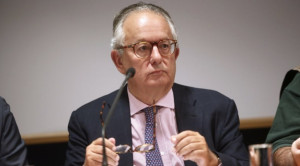Αλιβιζάτος: Απίθανη η αυτοδυναμία- Όσο το δυνατόν οικουμενικότερη κυβέρνηση