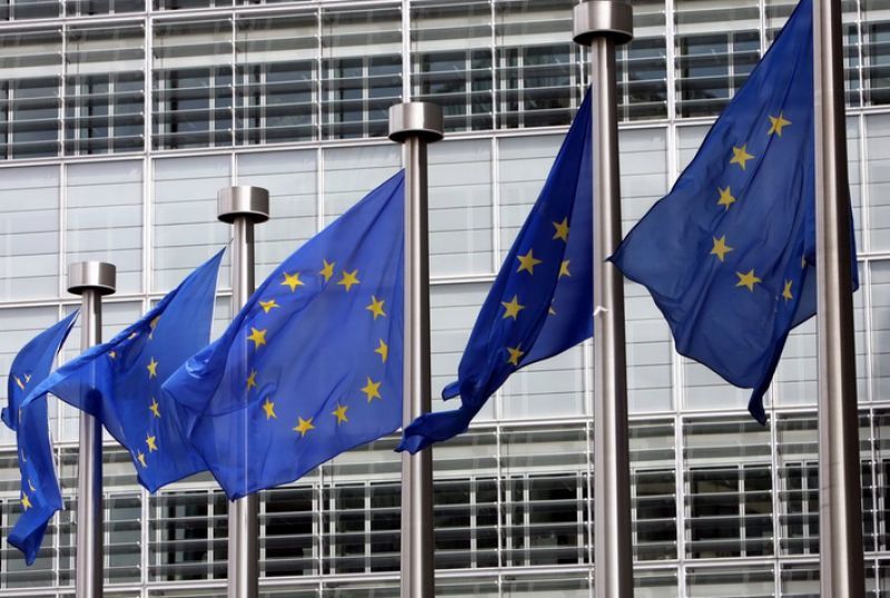 Κομισιόν: Βοήθεια 473 εκατ. ευρώ στην Ελλάδα για το μεταναστευτικό