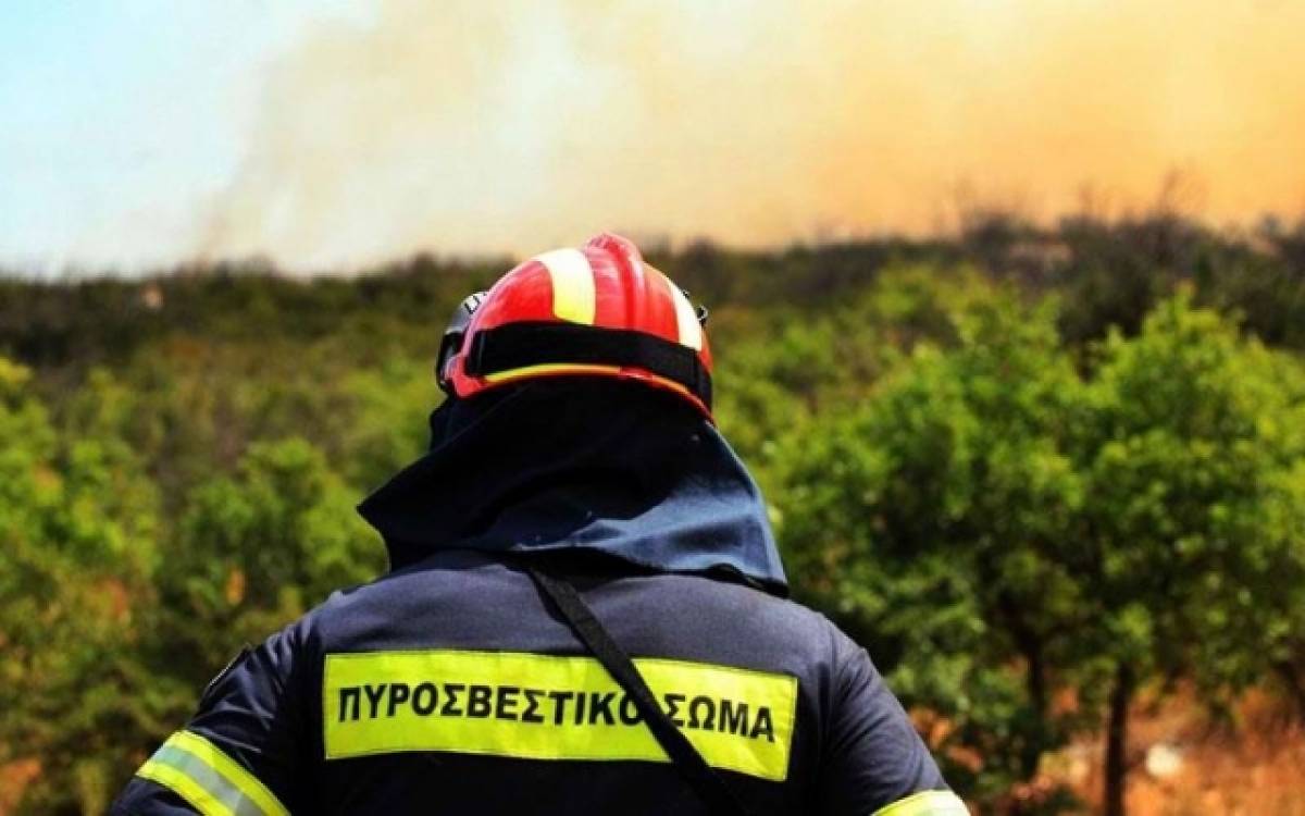 Υπό μερικό έλεγχο οι πυρκαγιές στην Αχαΐα